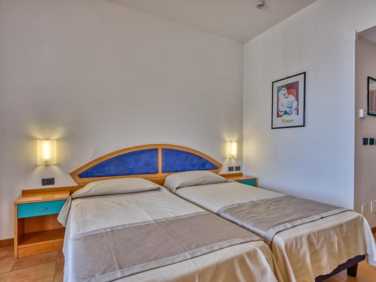 Hotel Antares Letojanni Esterno foto